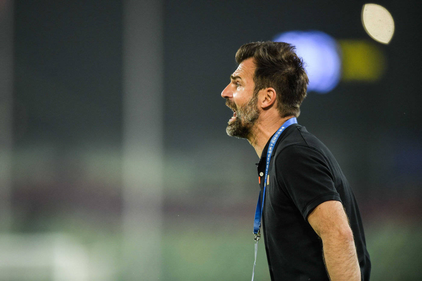 亚博体育在线-从纽约尼克斯调整名单备战法国杯到NBA季后赛窗口期攻防权衡，集结日上海申花调整名单以备意甲的简单介绍-亚博体育在线